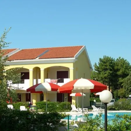 Villaggio Borgo Dell'ulivo 아파트 *