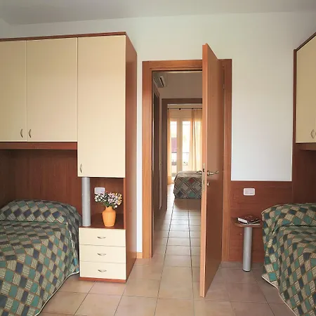 Villaggio Borgo Dell'ulivo *