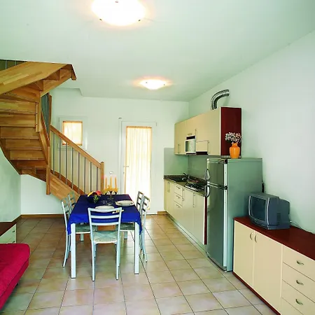 Villaggio Borgo Dell'ulivo * 비비오네