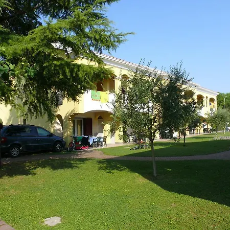 Apartman Villaggio Borgo Dell'ulivo *